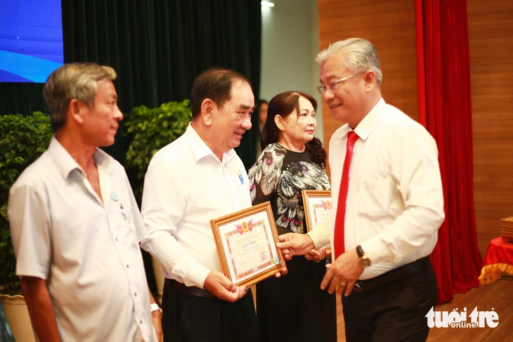 Phường An Lạc, TP.HCM tuyên dương 67 tập thể, 28 cá nhân điển hình 'Dân vận khéo' - Ảnh 5.