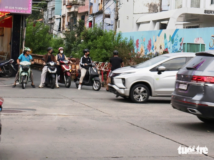 đường ray - Ảnh 2.