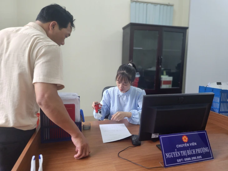 Quảng Ngãi chi hơn 3.100 tỉ đồng cho hơn 3.800 cán bộ nghỉ chế độ - Ảnh 2.