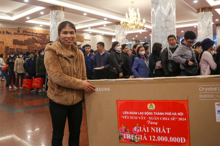 Công đoàn dự kiến chi hàng nghìn tỉ đồng chăm lo Tết cho người lao động, những ai sẽ được hưởng? - Ảnh 2. chăm lo tết - Ảnh 2.