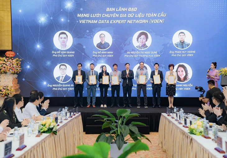 DỮ LIỆU - Ảnh 1.
