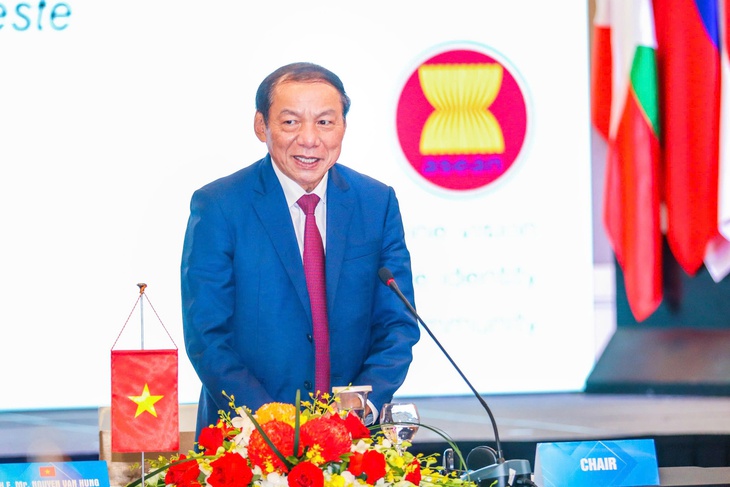 bộ trưởng nguyễn văn hùng - Ảnh 3.