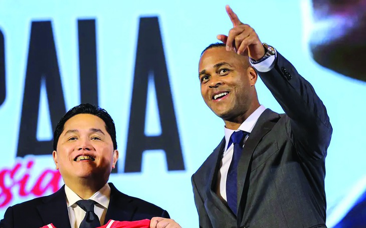 10 tháng chóng váng của HLV Kluivert tại Indonesia - Ảnh 2.