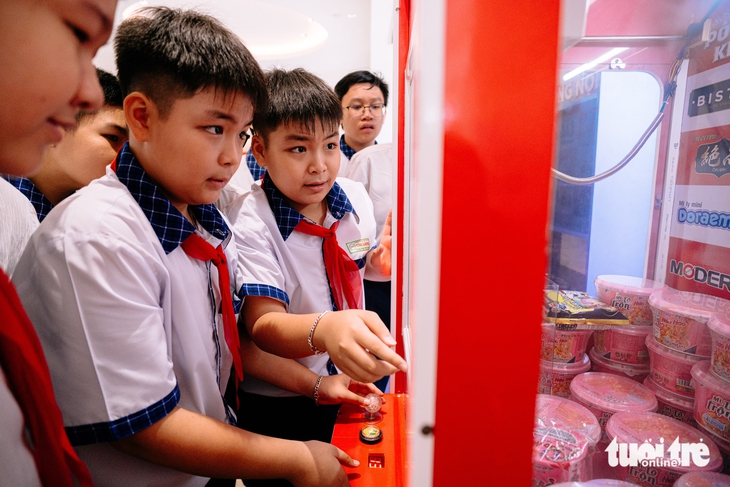 Từ gói mì quen thuộc đến bài học thực tế - Ảnh 9. học sinh - Ảnh 9.