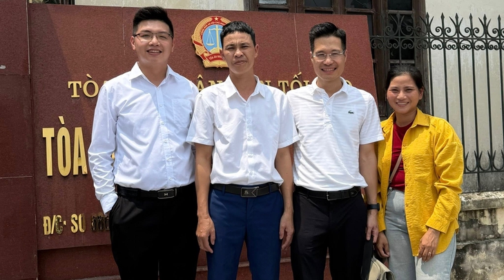 g&agrave; l&ocirc;i - Ảnh 1.