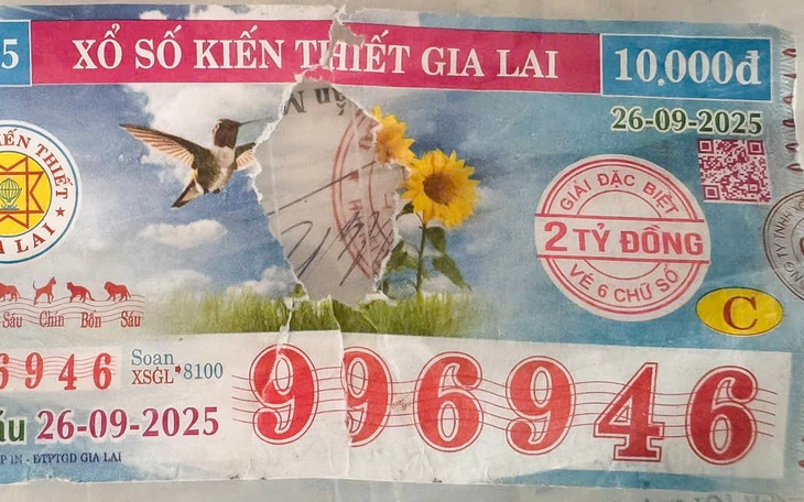 Vụ tờ vé số trúng 2 tỉ đồng bị rách ở Quảng Ngãi: Chủ nhân tờ vé tìm đến luật sư ‘có kinh nghiệm’ - Ảnh 1.