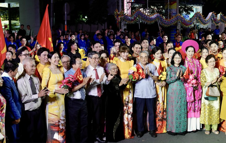 Nghe nhạc, xem võ thuật, kịch, hát bội ở Những ngày văn học nghệ thuật TP.HCM - Ảnh 6.