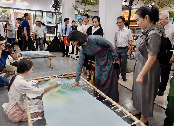 Nghe nhạc, xem võ thuật, kịch, hát bội ở Những ngày văn học nghệ thuật TP.HCM - Ảnh 3. Nghe nhạc, xem võ thuật, kịch, hát bội ở Những ngày văn học nghệ thuật TP.HCM - Ảnh 3.