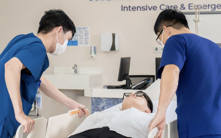Bệnh viện mở rộng, bệnh nhân tăng: TP.HCM 'khát' điều dưỡng - Ảnh 2.