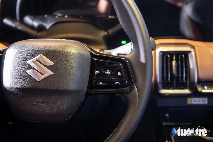 Suzuki eVitara - Ảnh 15.