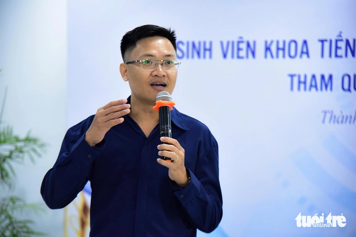Sinh viên Trường ĐH Sư phạm TP.HCM tìm hiểu quy trình làm báo tại Báo Tuổi Trẻ- Ảnh 7. Tuổi Trẻ - Ảnh 7.