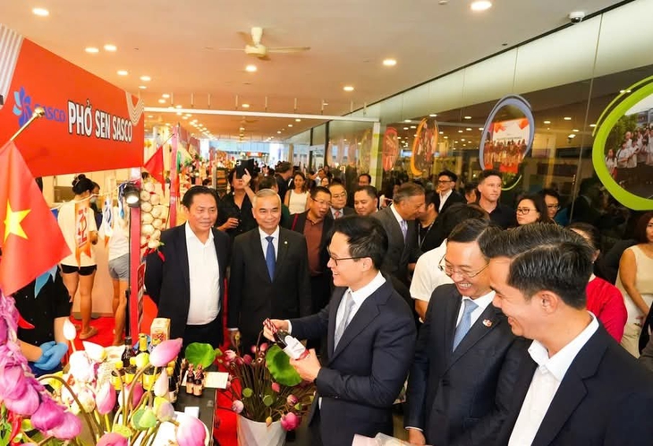 Phở Sen SASCO: Tinh hoa ẩm thực Việt xuất ngoại, chinh phục Singapore - Ảnh 8.