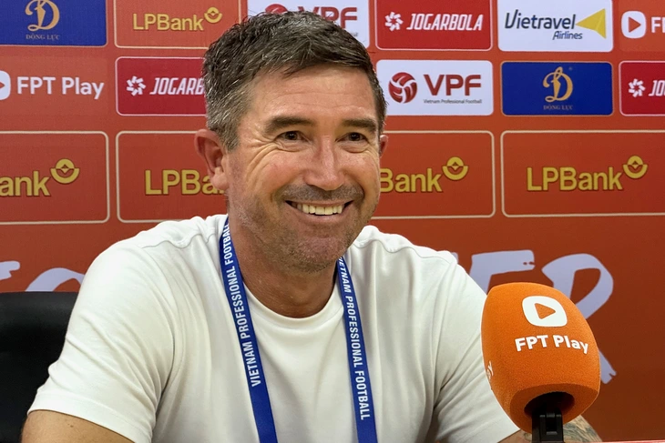 HLV Kewell: 'Hoàng Hên thi đấu xuất sắc' - Ảnh 1.