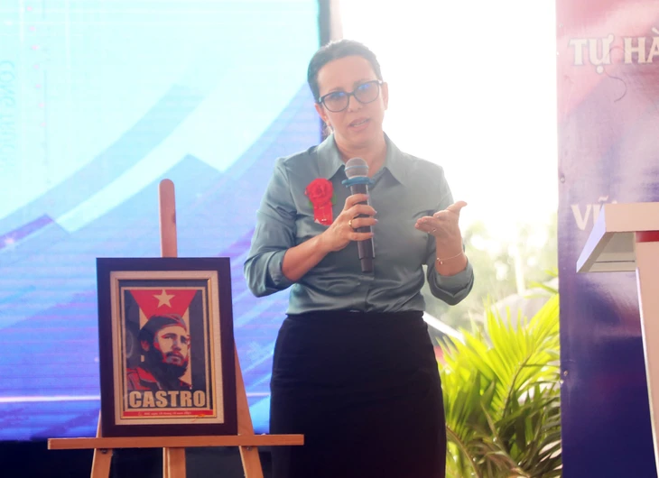 Một trường cao đẳng tặng học bổng tỉ đồng cho sinh viên Cuba- Ảnh 1. Trường cao đẳng tặng học bổng tỉ đồng cho sinh viên Cuba - Ảnh 1.