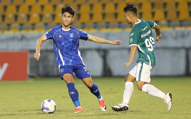 Thua ngược Bắc Ninh, Quảng Ninh xa dần tấm vé trở lại V-League - Ảnh 3.