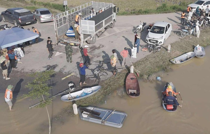 Phi đội drone vào tâm lũ - Ảnh 4. drone - Ảnh 3.