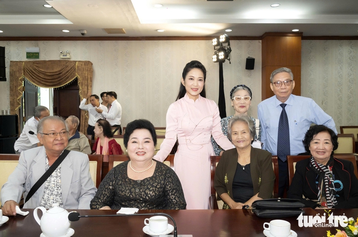 Idecaf hạnh phúc diễn vở về Lê Văn Duyệt trong Những ngày văn học nghệ thuật TP.HCM - Ảnh 5. Idecaf hạnh phúc diễn vở về Tả quân Lê Văn Duyệt trong Những ngày văn học nghệ thuật TP.HCM - Ảnh 5.