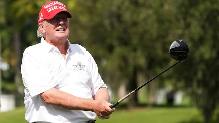 Chủ tịch Samsung, SK, LG chơi golf với ông Trump giữa lúc Mỹ - Hàn đàm phán thuế quan - Ảnh 1. golf - Ảnh 1.