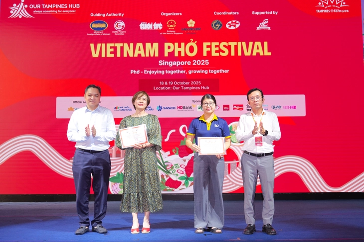 Bế mạc Vietnam Phở Festival ở Singapore: Từ tình cảm đến giao thương đều lời lớn - Ảnh 2.