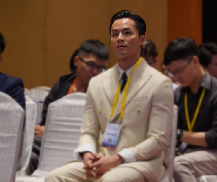 Nam vương Vũ Linh bất ngờ xuất hiện tại VSSM 2025 - Ảnh 1.