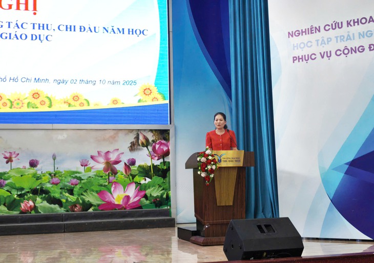 Tiêu chí 300 phòng học/10.000 dân ở TP.HCM còn nhiều thách thức - Ảnh 3.