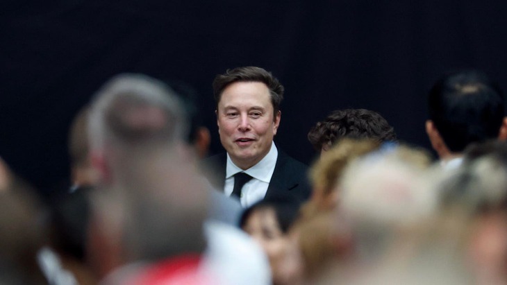 Elon Musk kêu gọi hủy Netflix, tác giả phim hoạt hình bị tấn công - Ảnh 1.