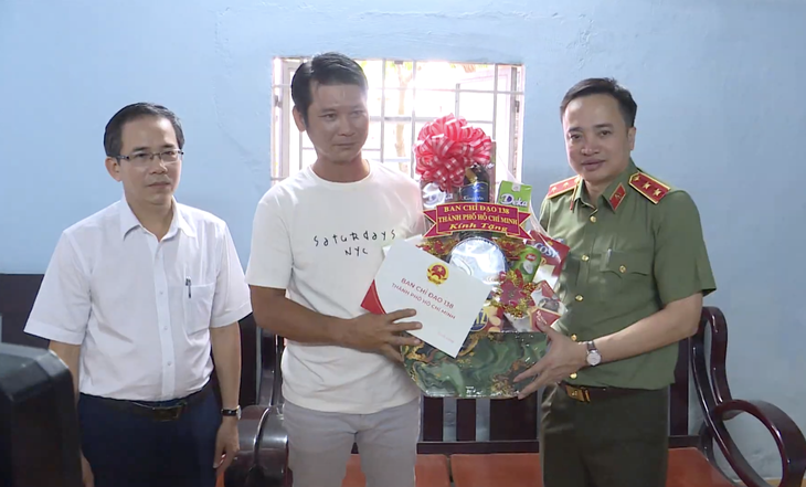 Mô hình 'Tổ công tác 3 trong 1' Công an TP.HCM vừa ra mắt hoạt động ra sao? - Ảnh 1.