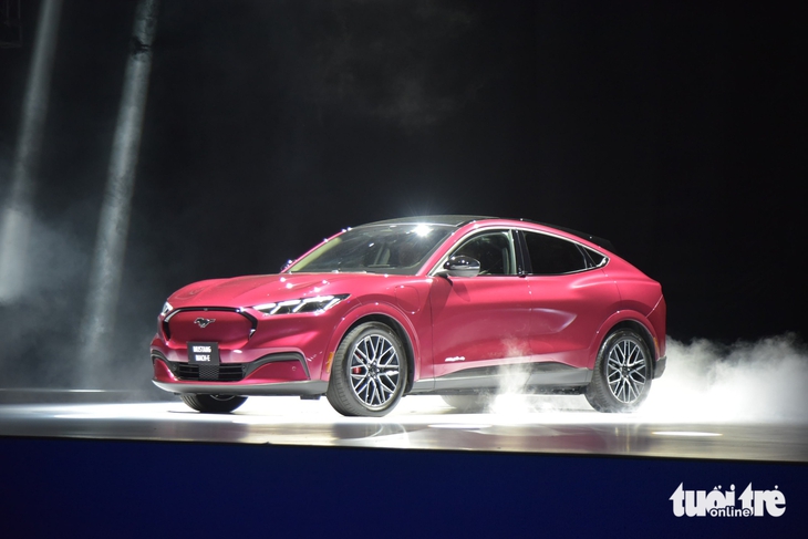 Xe Ford gây sốc khi bản thuần điện bán chạy gấp đôi bản xăng - Ảnh 1.
