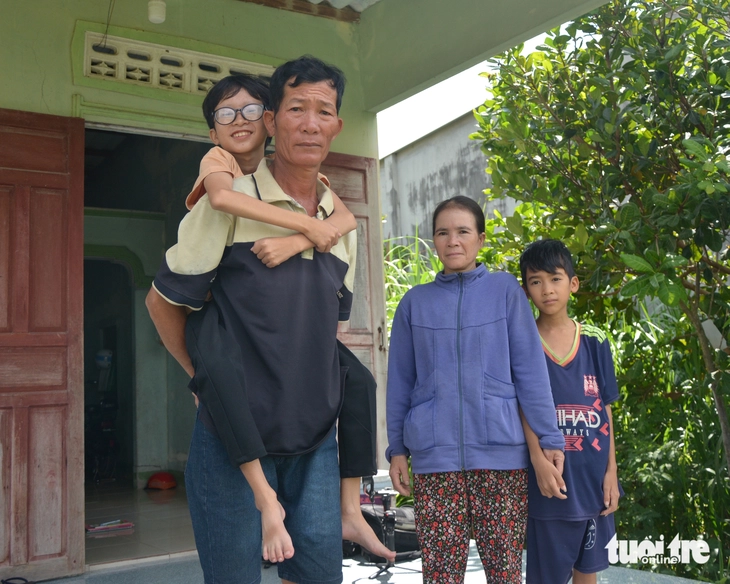 Tú ‘tí hon’ vui tính phiêu lưu vào... giảng đường Đại học Nông Lâm TP.HCM - Ảnh 5.