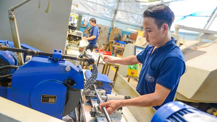 Doanh nghiệp lo chi phí tăng thêm với giá điện hai thành phần - Ảnh 1.