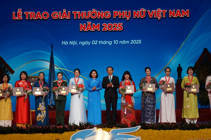 Tổng Bí thư Tô Lâm gợi mở 10 nhiệm vụ cho Hội Liên hiệp Phụ nữ Việt Nam - Ảnh 4.