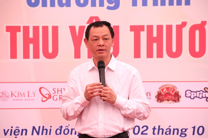 Gần 2.000 phần quà Trung thu tặng bệnh nhi Bệnh viện Nhi đồng 1- Ảnh 1.