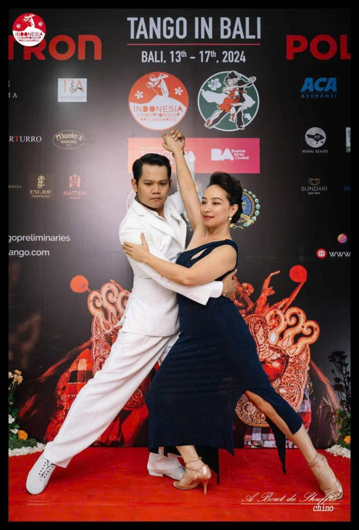 Lần đầu vũ công Việt Nam lọt vòng bán kết Giải vô địch tango thế giới - Ảnh 1.