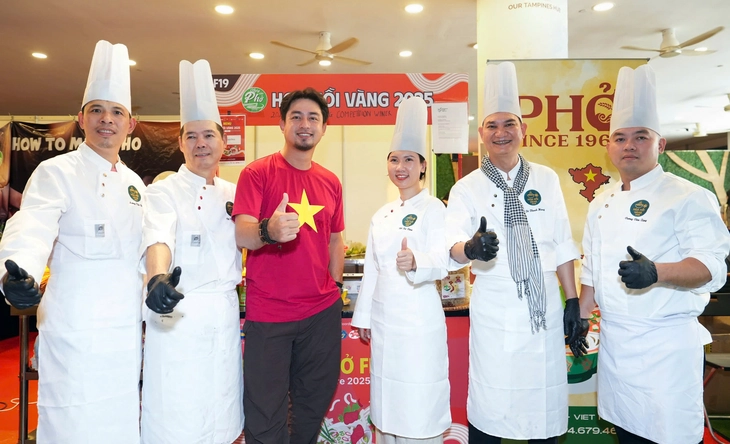 Vietnam Phở Festival ở Singapore: Nức lòng cả người ăn và người nấu phở - Ảnh 2. Vietnam Phở Festival - Ảnh 3.
