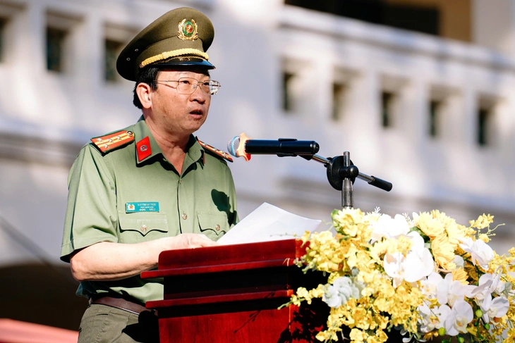 Học sinh, sinh viên TP.HCM hưởng ứng chiến dịch 'Không một mình - Cùng nhau an toàn trực tuyến' - Ảnh 2.