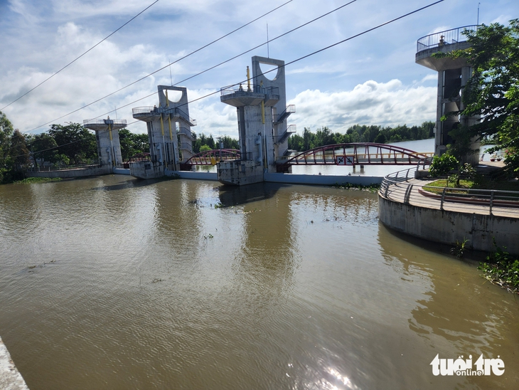 đóng cống Tha La - Ảnh 2.