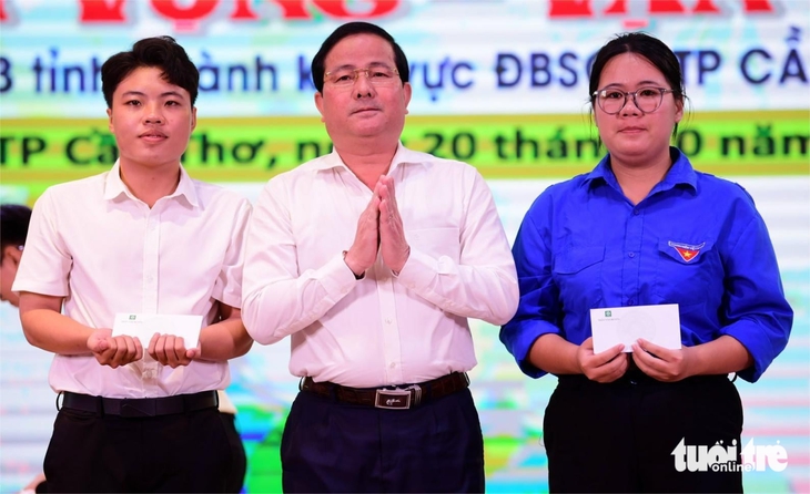tiếp sức đến trường - Ảnh 1.