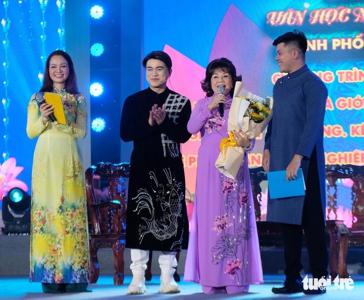 Coi Mộng hoa vương, Đời cô Lựu, nhớ Trần Hữu Trang - Ảnh 3. Trần Hữu Trang - Ảnh 3.