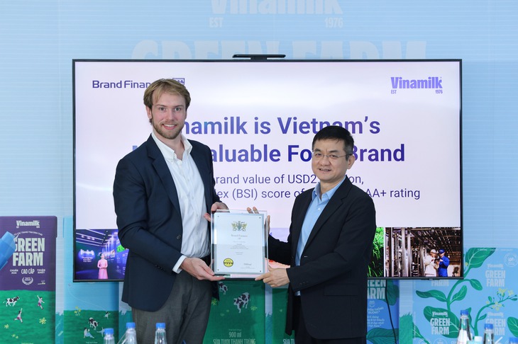 Brand Finance: thương hiệu Vinamilk tăng sức mạnh rõ rệt sau khi thay đổi nhận diện - Ảnh 2.