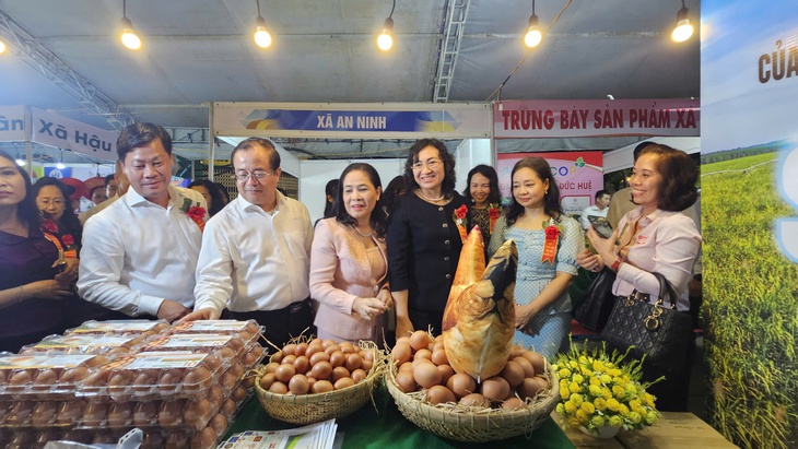 Sản xuất công nghiệp nhiều tỉnh phía Nam tăng hai con số, nhưng nội lực còn yếu, phụ thuộc FDI - Ảnh 3.