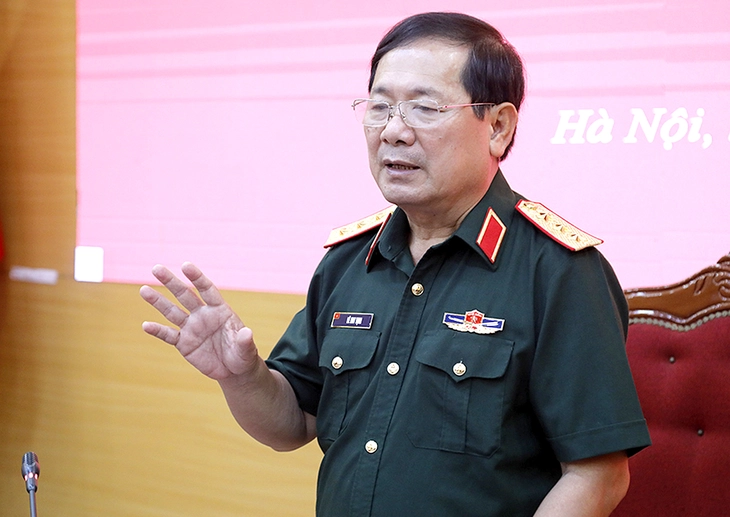 Thủ tướng ký quyết định nhân sự Bộ Quốc phòng - Ảnh 1.