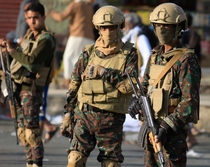 Houthi bắt giữ 20 nhân viên Liên hợp quốc tại Yemen - Ảnh 1.