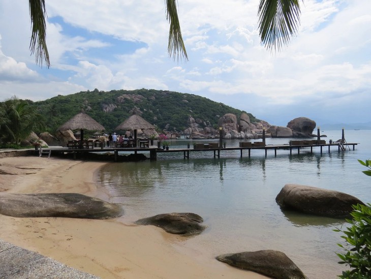 Khánh Hòa loại bỏ 'đất ở không hình thành đơn vị ở' tại các dự án du lịch, nghỉ dưỡng- Ảnh 1. Khánh Hòa loại bỏ 'đất ở không hình thành đơn vị ở' tại các dự án du lịch, nghỉ dưỡng - Ảnh 1.