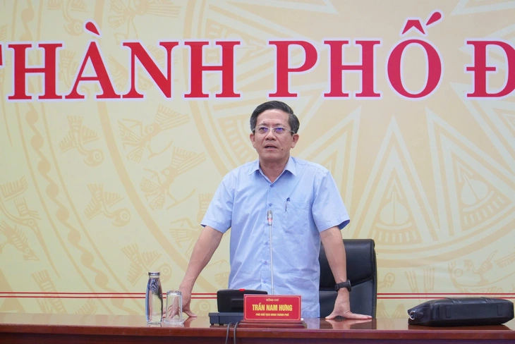 Bão số 12 gây mưa rất to, khuyến cáo người dân chuẩn bị lương thực vài ngày - Ảnh 2.