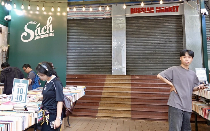 Sở Công thương báo cáo UBND TP.HCM về ‘Chợ Nga’ - Ảnh 2.