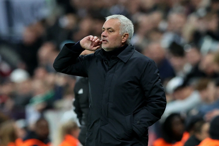 Mourinho - Ảnh 1.