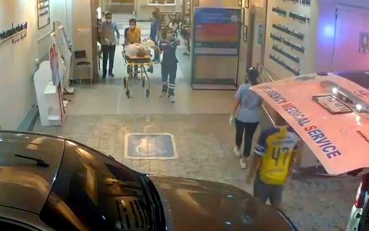 Có tình trạng xe cứu thương trá hình, Lâm Đồng chấn chỉnh - Ảnh 2.