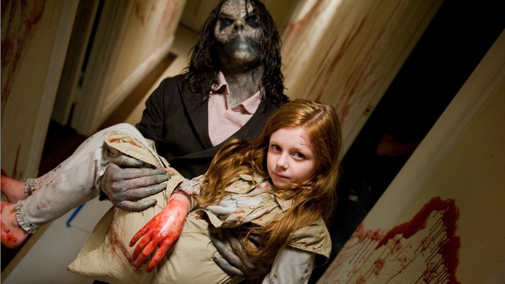 The Conjouring và top 5 phim kinh dị gây ám ảnh nhất cho mùa Halloween sắp tới - Ảnh 5. The Conjuring - Ảnh 5.