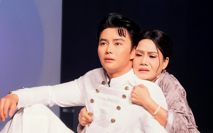 Quốc Thảo vai nhà văn, hát nhạc Trịnh dịp lễ 2-9 - Ảnh 4.