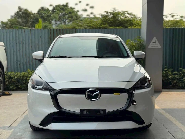 sedan cỡ B - Ảnh 7.